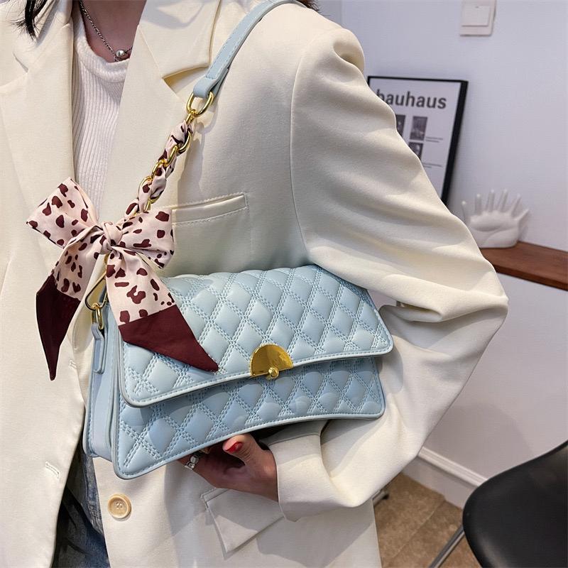 Juliet Knote Sling Bag