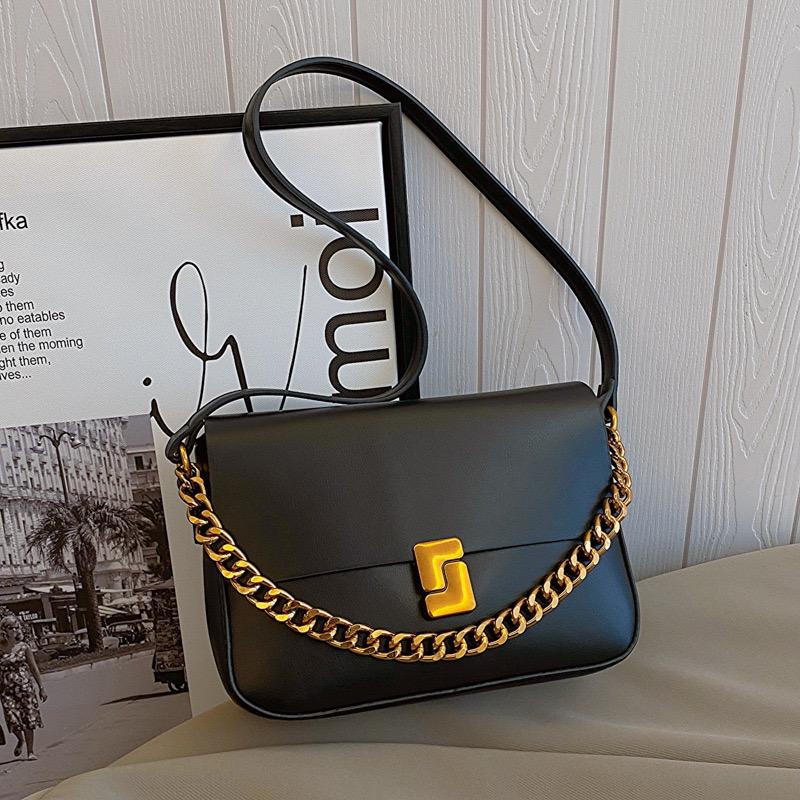 Pioma Cross Body Bag