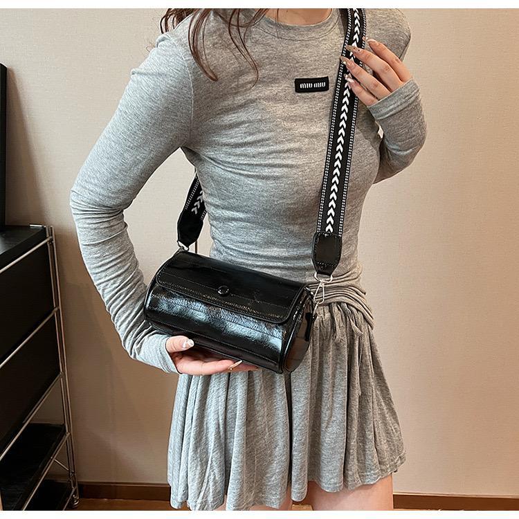 Florida Chic Sling Cross Body Bag