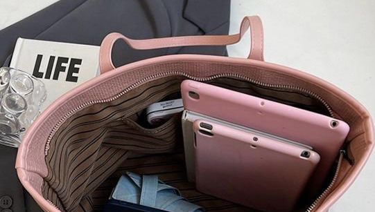 Clara Biggo Tote Bag