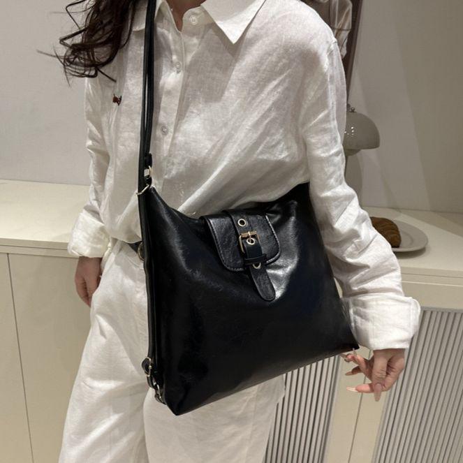 Icon Bella Cross Body
