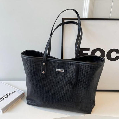 Clara Biggo Tote Bag